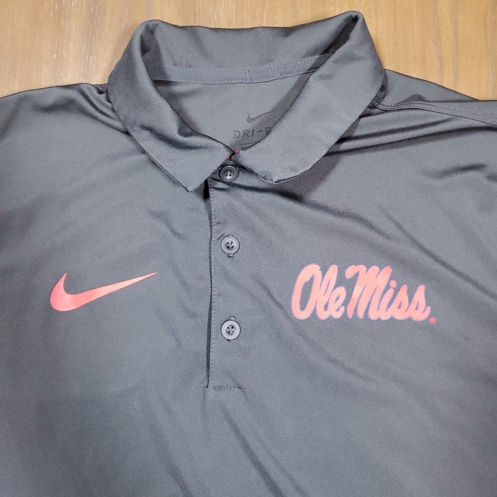 Nike Dri-Fit Ole Miss Polo Golf Shirt Men's Size Medium Gray And Red - Picture 3 of 9